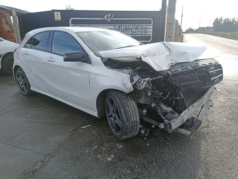 Recambio de carroceria para mercedes-benz clase a (w176) a 200 cdi (176.001) referencia OEM IAM   