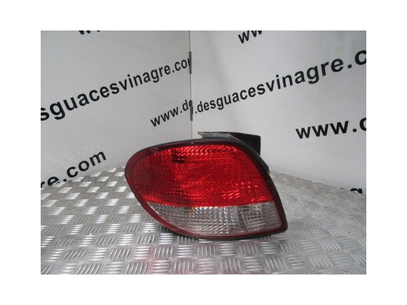 Recambio de piloto trasero izq. : hyundai coupe : 2.0 g (138,68cv) 3p [2000] para hyundai coupe 2.0 g referencia OEM IAM   