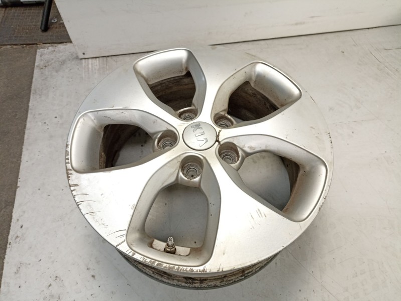 Recambio de juego llantas para kia carens iv 1.7 crdi referencia OEM IAM 52910A4150  