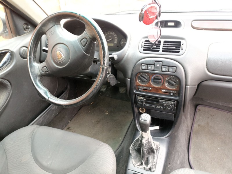rover 25 i hatchback (rf) del año 2000