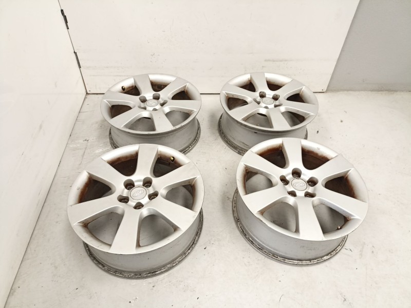 Recambio de juego llantas para hyundai santa fé ii (cm) 2.2 crdi gls 4x4 referencia OEM IAM 529102B180  