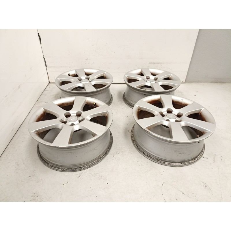 Recambio de juego llantas para hyundai santa fé ii (cm) 2.2 crdi gls 4x4 referencia OEM IAM 529102B180  