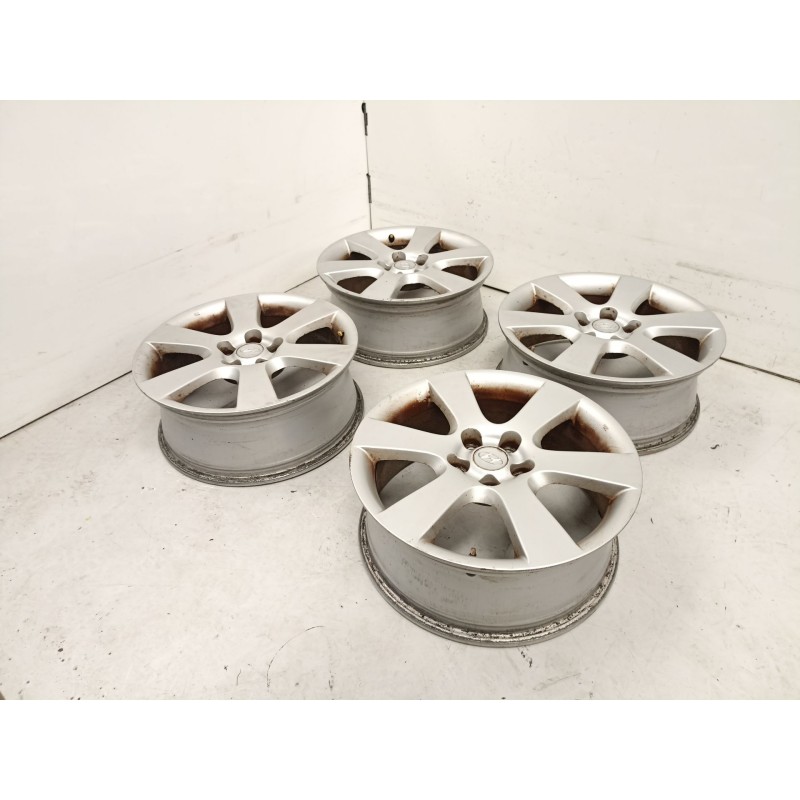 Recambio de juego llantas para hyundai santa fé ii (cm) 2.2 crdi gls 4x4 referencia OEM IAM 529102B180  