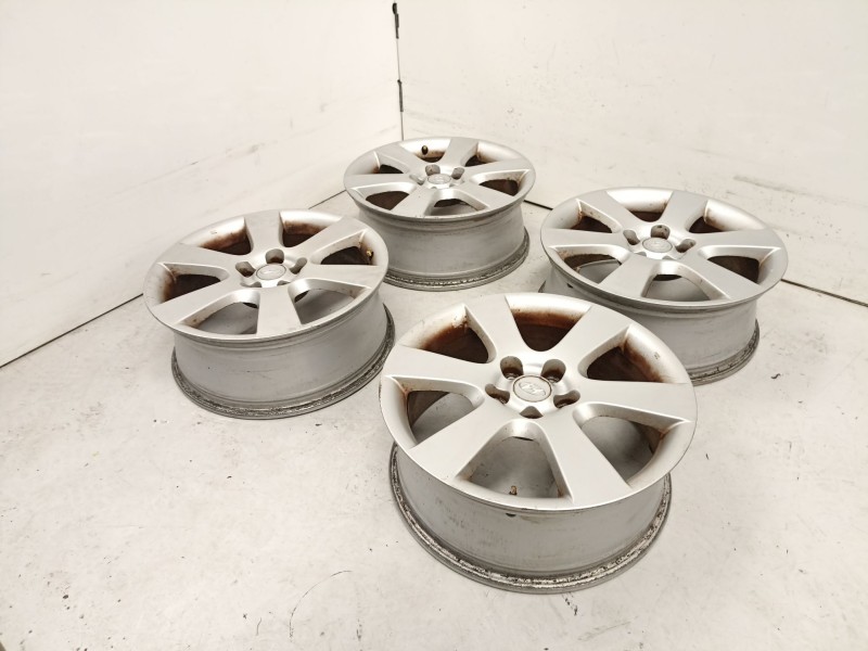 Recambio de juego llantas para hyundai santa fé ii (cm) 2.2 crdi gls 4x4 referencia OEM IAM 529102B180  