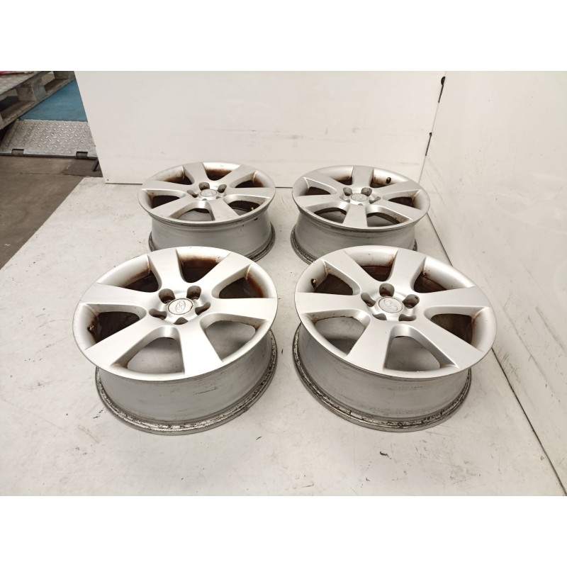 Recambio de juego llantas para hyundai santa fé ii (cm) 2.2 crdi gls 4x4 referencia OEM IAM 529102B180  