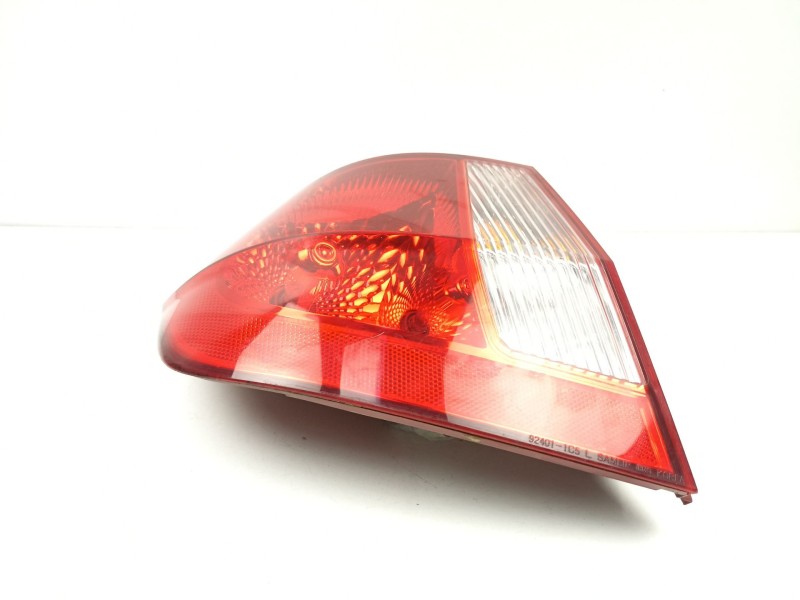 Recambio de piloto trasero izquierdo para hyundai getz (tb) 1.1 referencia OEM IAM 924011C510  