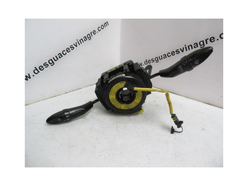 Recambio de mando luces y limpias : hyundai coupe : 2.0 g (138,68cv) 3p [2000] para hyundai coupe 2.0 g referencia OEM IAM   