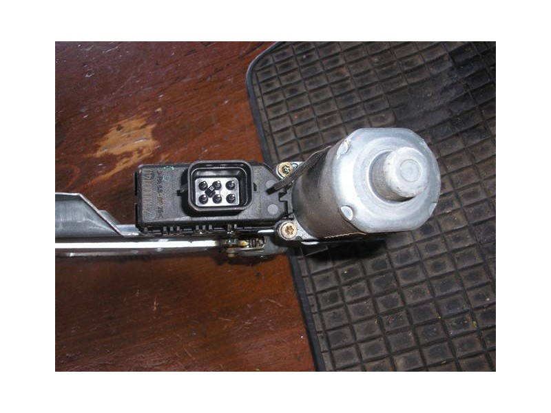 Recambio de elevalunas del-izdo : opel astra : 1.7 d-y17dt (74,8cv) 5p [2000] para opel astra 1.7 d-y17dt   referencia OEM IAM E