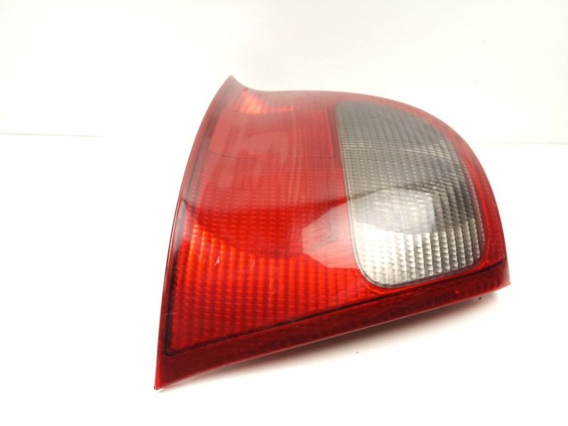 Recambio de piloto trasero derecho para rover 25 i hatchback (rf) 2.0 idt referencia OEM IAM XFB10088  