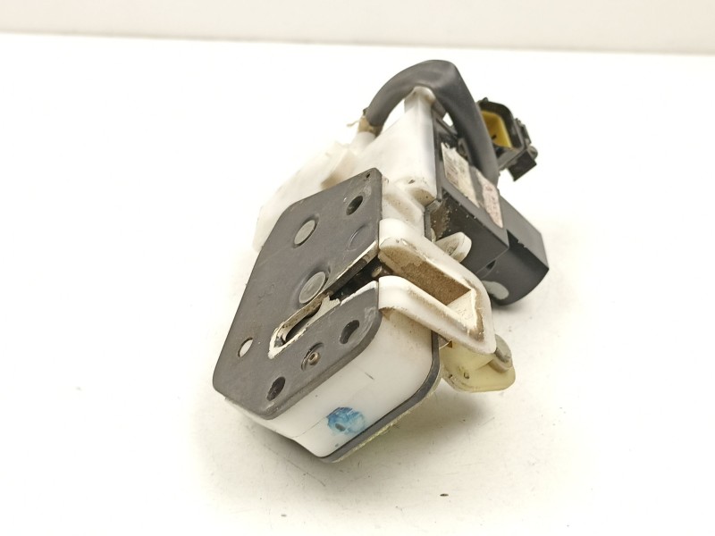 Recambio de cerradura puerta delantera derecha para rover 25 i hatchback (rf) 2.0 idt referencia OEM IAM FQJ103670PMA  