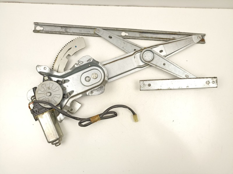 Recambio de elevalunas delantero derecho para rover 25 i hatchback (rf) 2.0 idt referencia OEM IAM CUH101900  