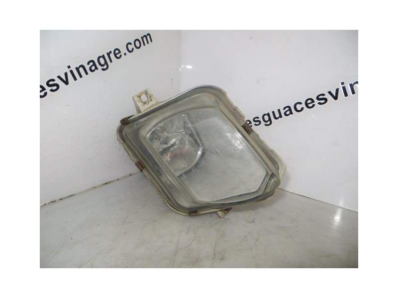 Recambio de antiniebla derecho para iveco ( camion ) 2.8 td /8140.43b referencia OEM IAM   