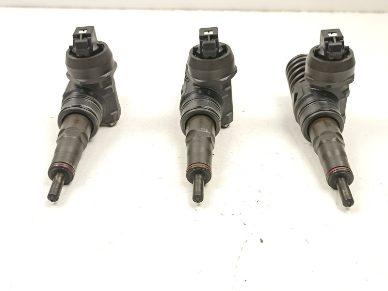 Recambio de inyectores juego para seat ibiza 1.4tdi referencia OEM IAM 038130073 0414720215 