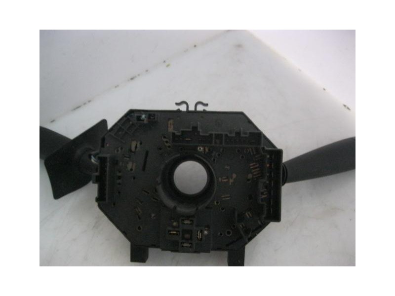 Recambio de mando luces y limpias : alfa romeo 156 : 2.4 td/ ar32501 (136cv) 4p [1999] para alfa romeo 156 2.4 td/ ar32501 refer