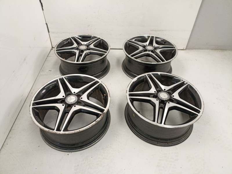 Recambio de juego llantas para mercedes-benz clase a (w176) a 200 cdi (176.001) referencia OEM IAM A1764010302  