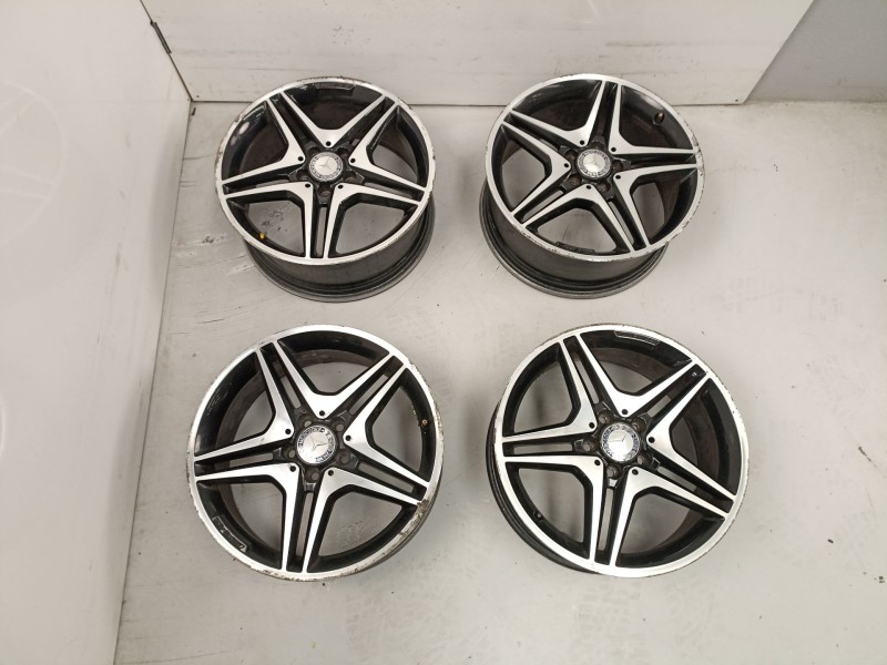 Recambio de juego llantas para mercedes-benz clase a (w176) a 200 cdi (176.001) referencia OEM IAM A1764010302  