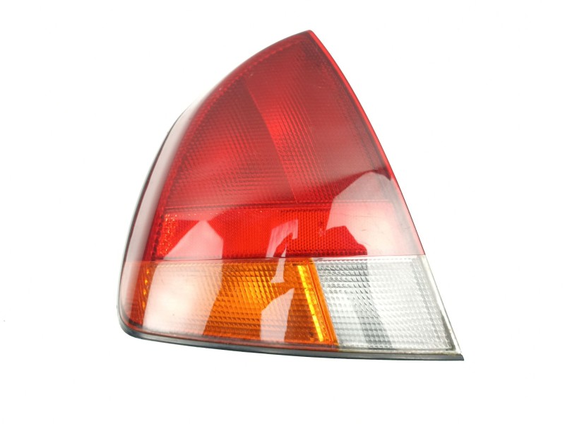 Recambio de piloto trasero izquierdo para mitsubishi carisma 1.8 g 5p referencia OEM IAM MR179505  