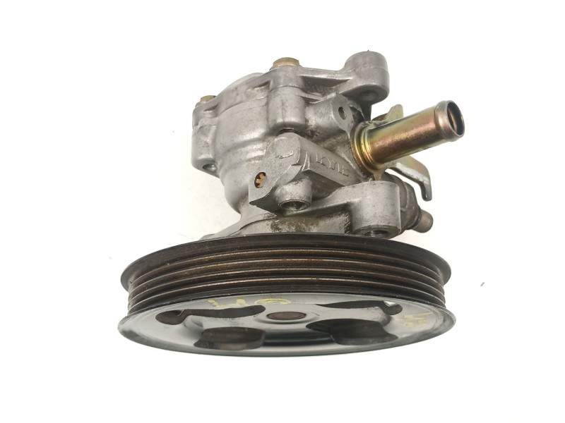 Recambio de bomba direccion para mitsubishi carisma 1.8 g -6-4693 16v referencia OEM IAM MR910913  