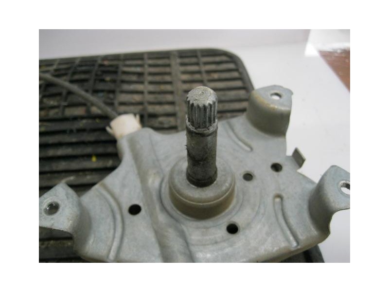 Recambio de elevalunas elec. tra. dch. : nissan primera : 1.6 g -ga16(99,28cv) 5p [2000] para nissan primera 1.6 g -ga16  5p ref