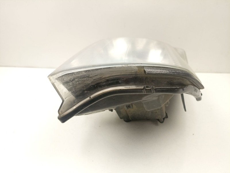 Recambio de faro derecho para nissan x-trail i (t30) 2.2 di 4x4 referencia OEM IAM 260108H925  