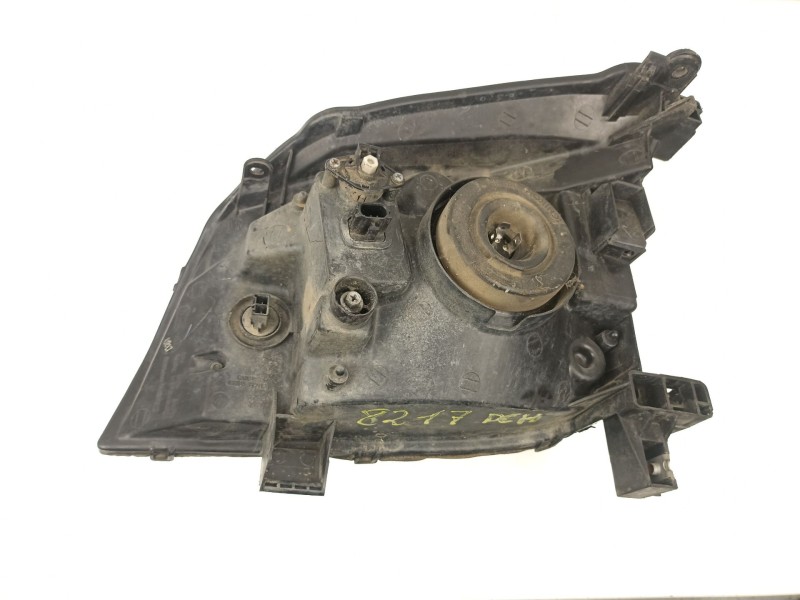 Recambio de faro derecho para nissan x-trail i (t30) 2.2 di 4x4 referencia OEM IAM 260108H925  