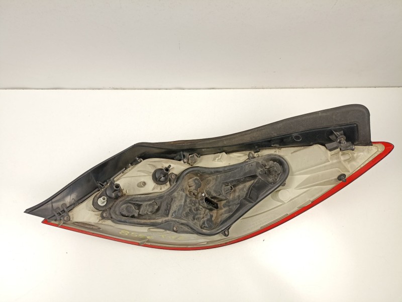 Recambio de piloto trasero izquierdo para opel insignia a (g09) 2.0 cdti (68) referencia OEM IAM 13279621  