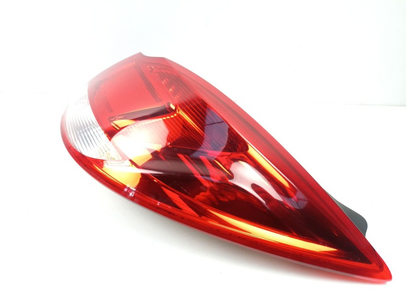 Recambio de piloto trasero derecho para opel insignia a (g09) 2.0 cdti (68) referencia OEM IAM 13279622  