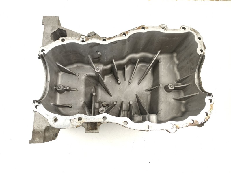 Recambio de carter aceite para dacia sandero 1.5 dci referencia OEM IAM 111116149R  