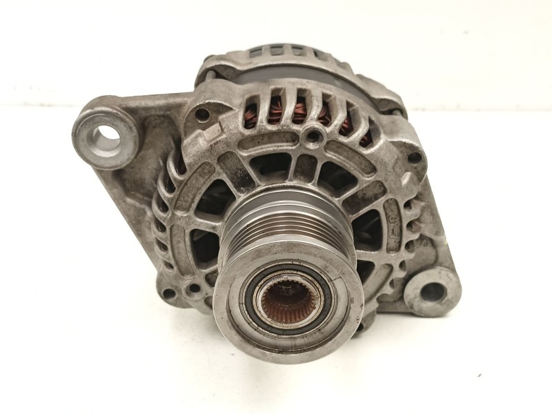 Recambio de alternador para opel insignia a (g09) 2.0 cdti (68) referencia OEM IAM 13502583  