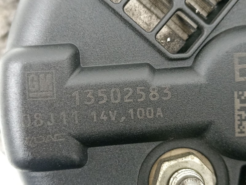 Recambio de alternador para opel insignia a (g09) 2.0 cdti (68) referencia OEM IAM 13502583  