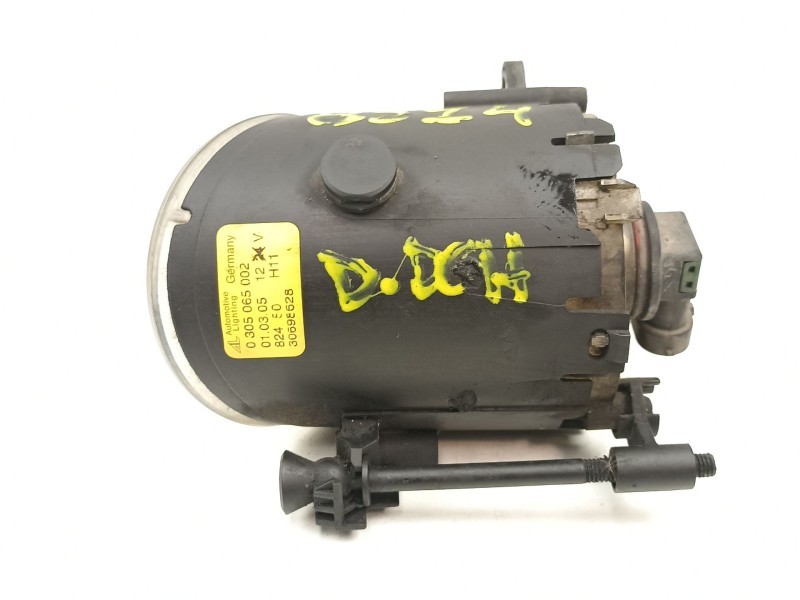 Recambio de antiniebla derecho para volvo s40 ii (544) 1.6 d referencia OEM IAM 30698628 0305065002 