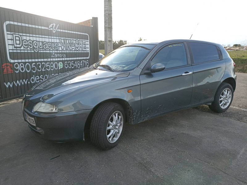 alfa romeo 147 (937_) del año 2001