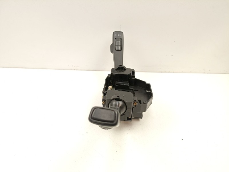 Recambio de mando luces y limpias para volvo s40 ii (544) 1.6 d referencia OEM IAM 8637377  8637376