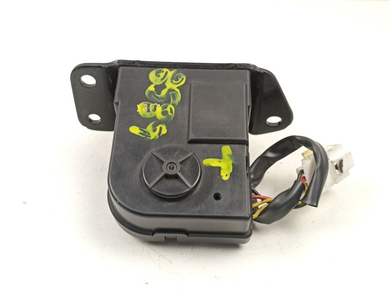 Recambio de cerradura maletero porton para kia rio iii (ub) 1.2 cvvt referencia OEM IAM 812301W210  