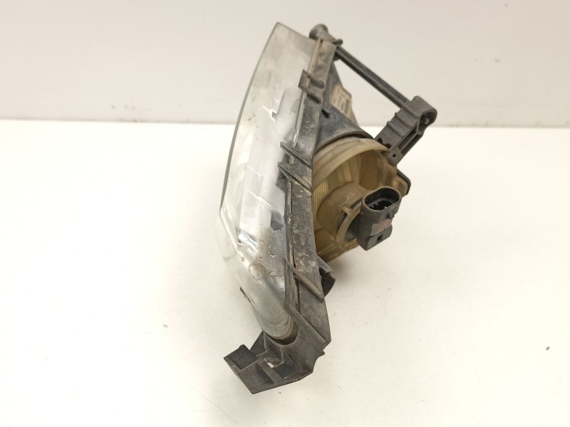 Recambio de antiniebla derecho para opel insignia a (g09) 2.0 cdti (68) referencia OEM IAM 13226829  