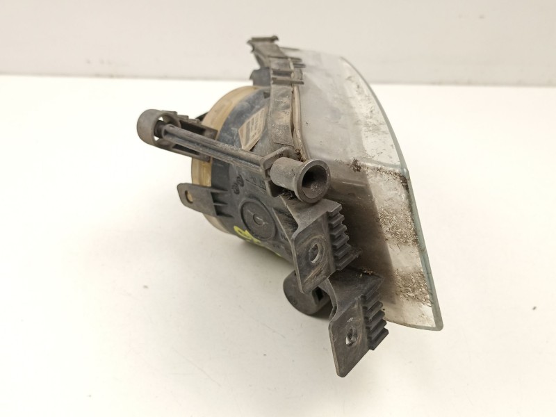 Recambio de antiniebla derecho para opel insignia a (g09) 2.0 cdti (68) referencia OEM IAM 13226829  