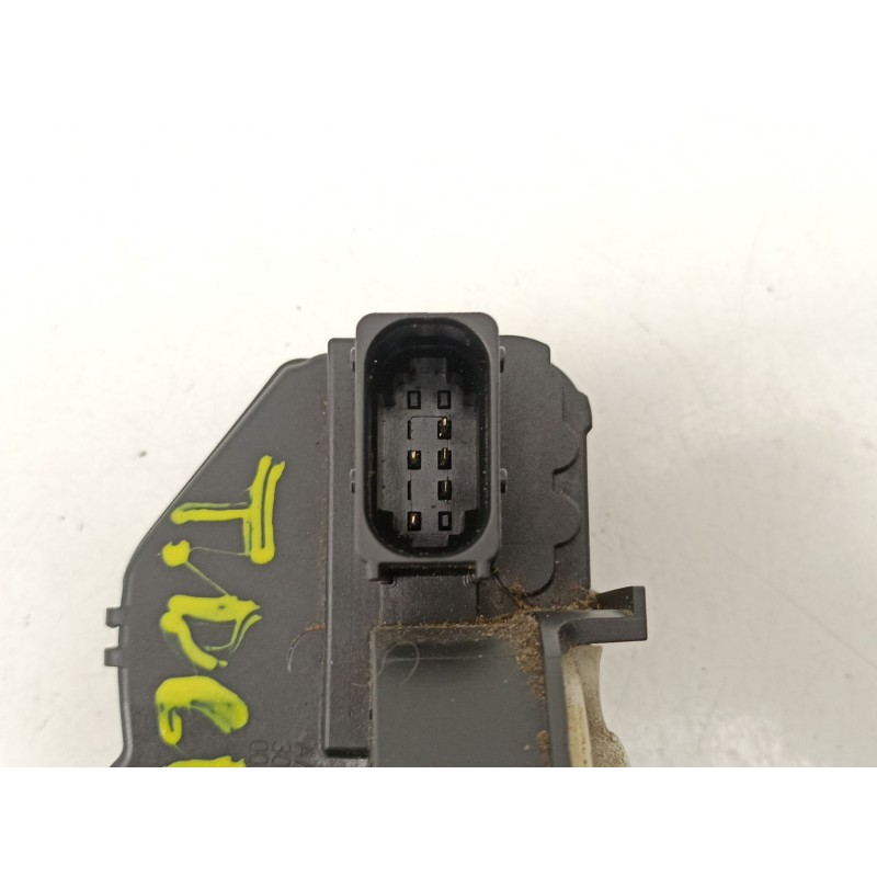 Recambio de cerradura puerta trasera derecha para opel insignia a (g09) 2.0 cdti (68) referencia OEM IAM 13503178  