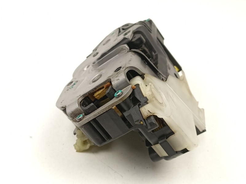 Recambio de cerradura puerta delantera izquierda para opel insignia a (g09) 2.0 cdti (68) referencia OEM IAM 13503149  