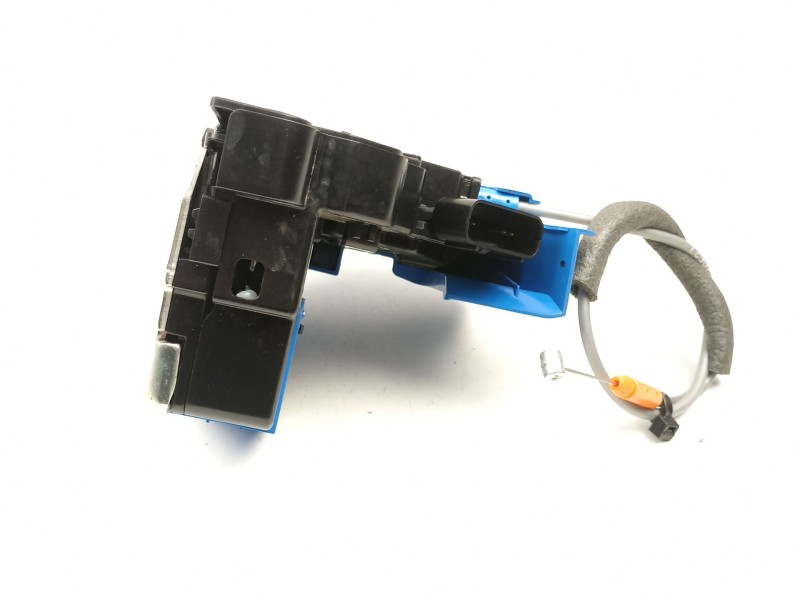 Recambio de cerradura puerta delantera izquierda para hyundai i20 iii (bc3, bi3) 1.2 referencia OEM IAM 81310Q0000  