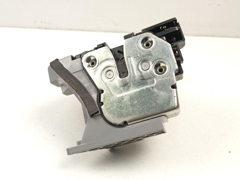 Recambio de cerradura puerta trasera izquierda para hyundai i20 iii (bc3, bi3) 1.2 referencia OEM IAM 81410Q0000  