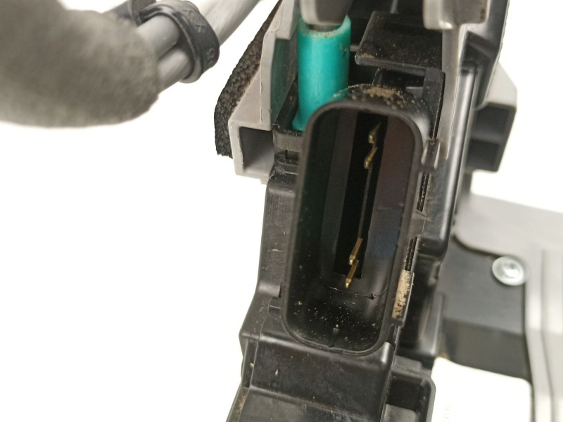 Recambio de cerradura puerta trasera izquierda para hyundai i20 iii (bc3, bi3) 1.2 referencia OEM IAM 81410Q0000  