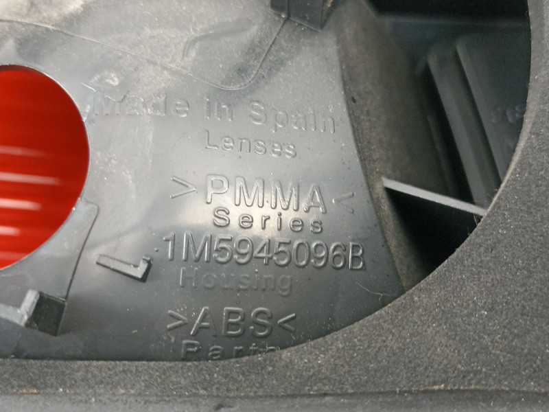 Recambio de piloto trasero derecho para seat toledo ii (1m2) 1.9 tdi referencia OEM IAM 1M5945096B  