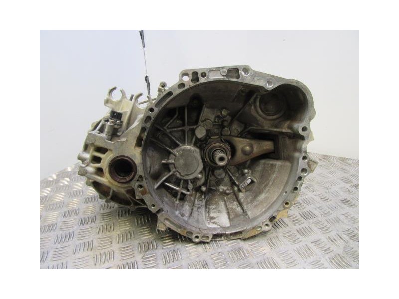 Recambio de cambio 5v (td/tdi) : toyota avensis : 2.0 d (89,73cv) [1999] para toyota avensis 2.0 d referencia OEM IAM 8082483  