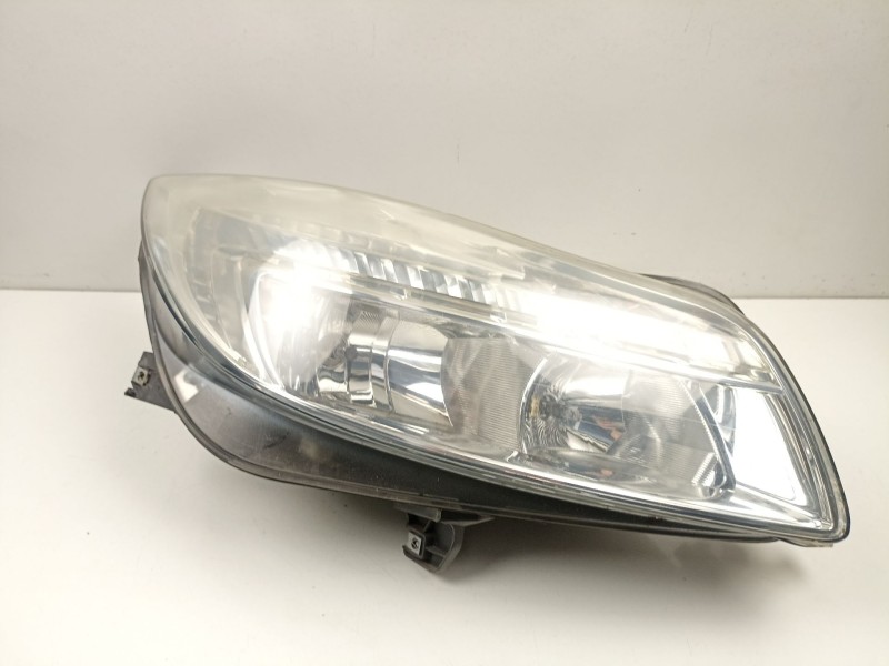 Recambio de faro derecho para opel insignia a (g09) 2.0 cdti (68) referencia OEM IAM 13226783 1EJ00963002 