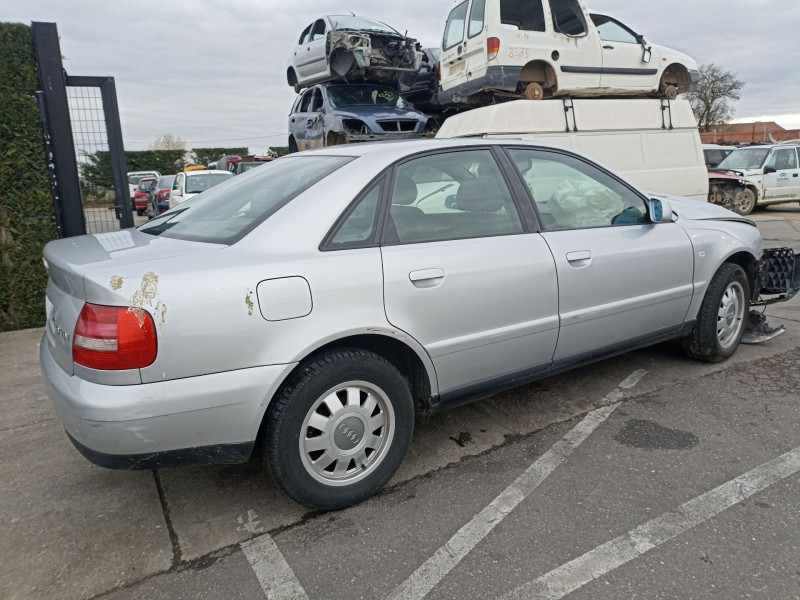 audi a4 b5 (8d2) del año 2000