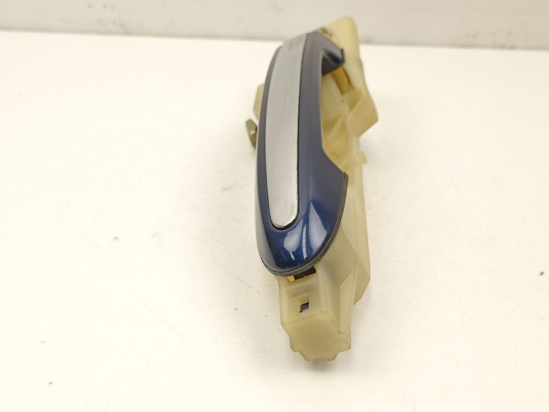 Recambio de manilla delantera izquierda para hyundai santa fé ii (cm) 2.2 crdi 4x4 referencia OEM IAM 826552B000  