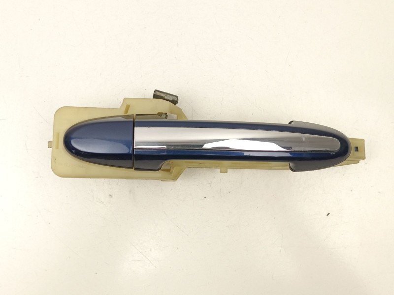 Recambio de manilla delantera derecha para hyundai santa fé ii (cm) 2.2 crdi 4x4 referencia OEM IAM 826652B000  