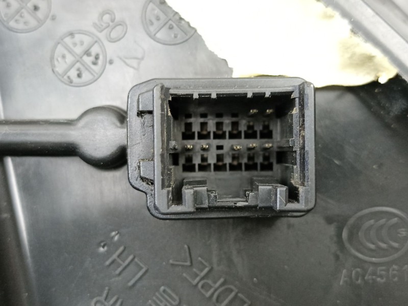 Recambio de retrovisor izquierdo para hyundai santa fé ii (cm) 2.2 crdi 4x4 referencia OEM IAM 876102B260  