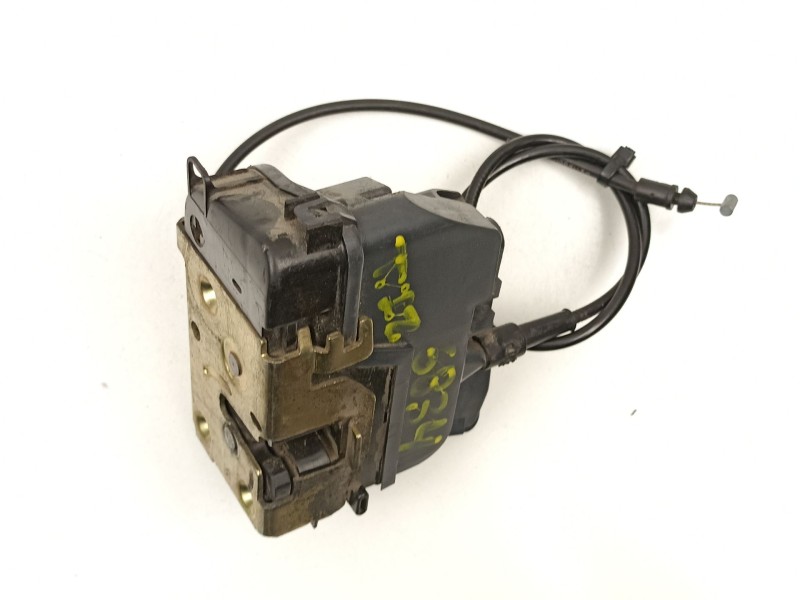 Recambio de cerradura puerta trasera izquierda para renault megane 1.9 dci referencia OEM IAM 8200028430  