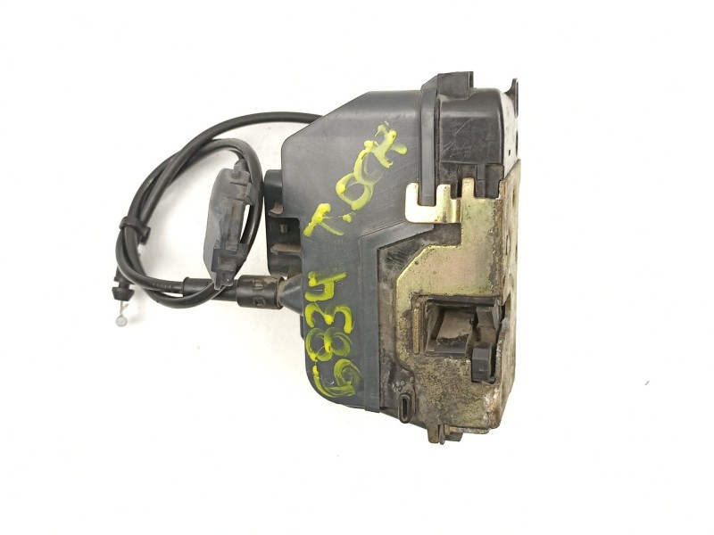 Recambio de cerradura puerta trasera derecha para renault megane 1.9 dci referencia OEM IAM 8200028429  